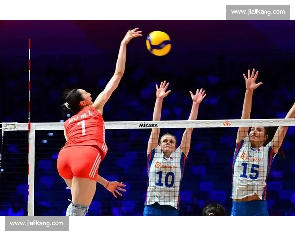 中国女排香港站首战捷克 吴梦洁 25 分助球队 3-1 开门红